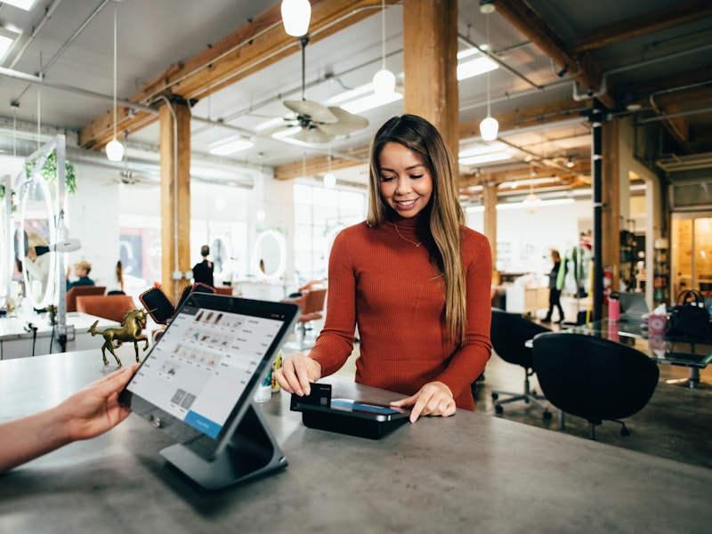 How AI Phone Answering Saves Restaurants $35,000 Per Year
